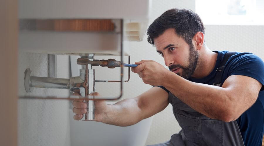 Professional sink repair services in Varina, IA